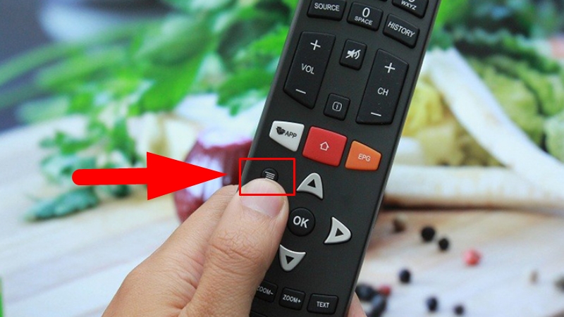 Chọn biểu tượng 3 dấu gạch trên Remote